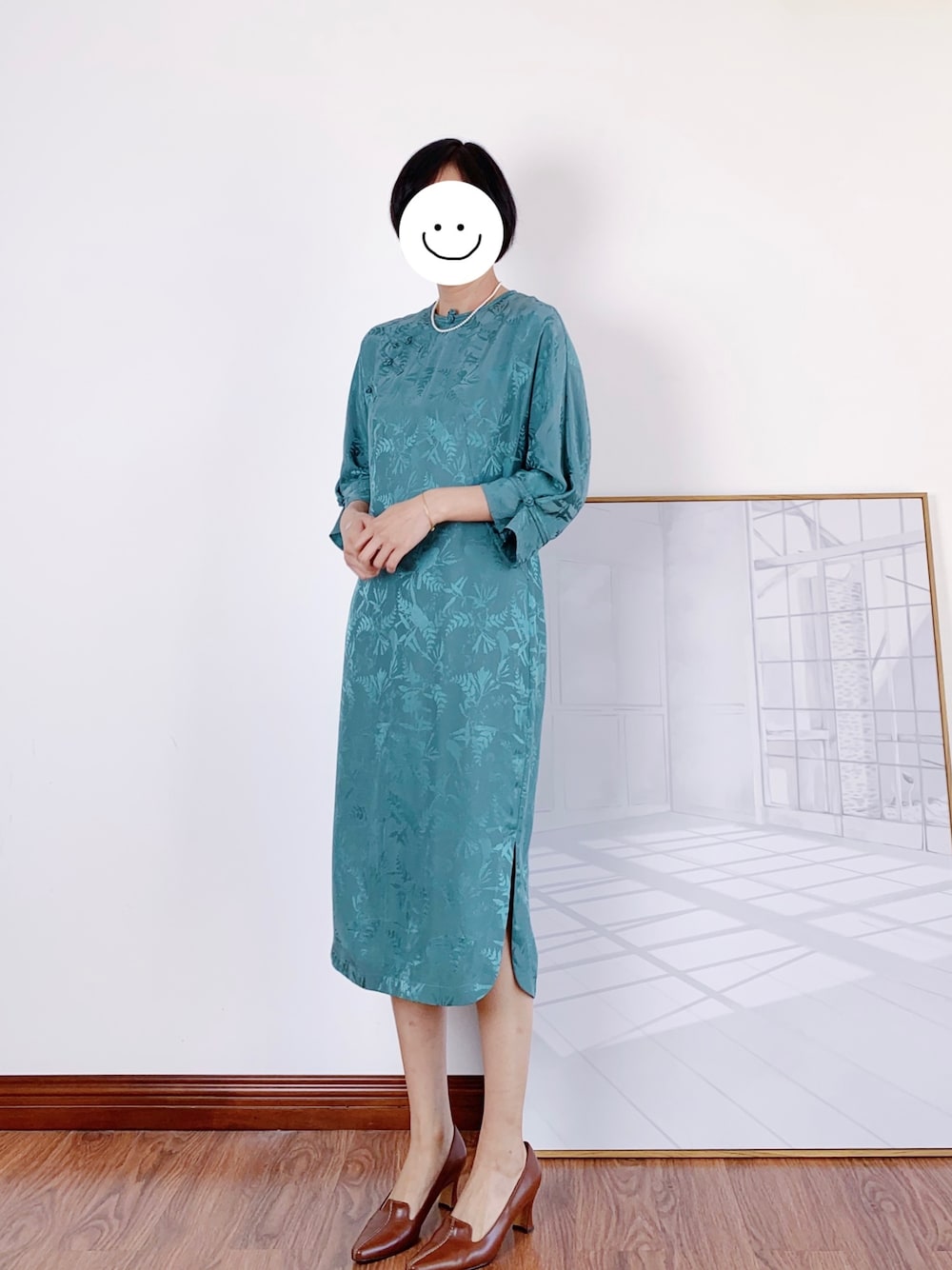 「ootd、夏、中式设计、旗袍元素、旗袍」｜「guidoのアイテム（パンプス、ブラウン系）」を使った、YUKIさん（レディース・166cm）の冬コーディネートの1枚目の写真