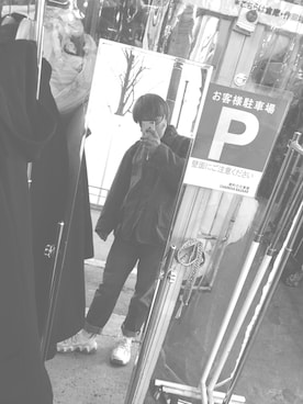 「UNIQLO（ユニクロ）のアイテム（デニムパンツ、ブルー系）」を使った、蜂蜜レモンさん（メンズ・170cm）の冬コーディネート
