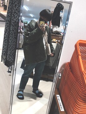「ZOZO（ゾゾ）のアイテム（サンダル、グリーン系）」を使った、蜂蜜レモンさん（メンズ・170cm）の春コーディネート