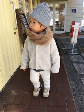 「quoti use fith（クゥオティ　ユース　フィス）のアイテム（ノーカラージャケット）」を使った、Ayumi Kuramochiさん（キッズ・90cm）の冬コーディネート