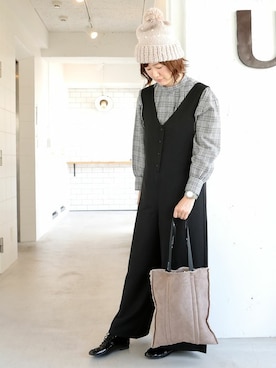 「LBC（エルビーシー）のアイテム（オールインワン・サロペット）」を使った、sakuさん（レディース・164cm）の秋コーディネート