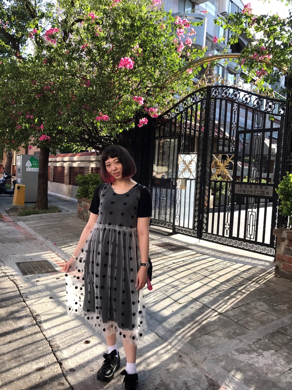 「dot、ootd、black、nice day、niceweather、outfit、outfitoftheday、platform shoes、Tokyo bopper」｜「paishopのアイテム（ワンピース、ブラック系）」を使った、cocoさん（レディース・163cm）の秋コーディネートの1枚目の写真