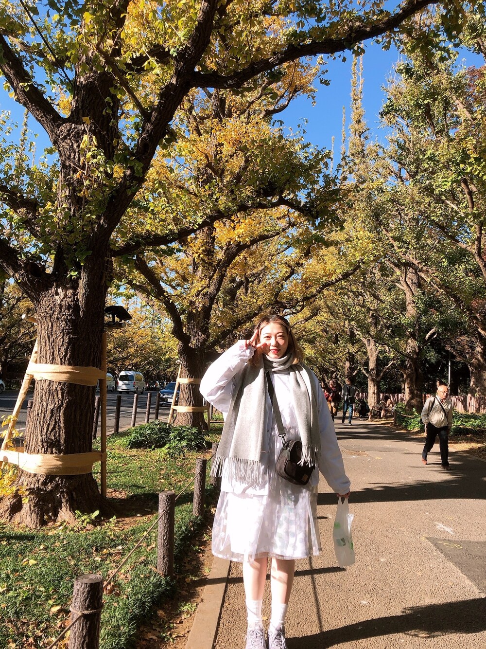 「Japan、white、NIKE、UNDER COVER、niceweather」｜「paishopのアイテム（ワンピース、シルバー系）」を使った、cocoさん（レディース・163cm）の秋コーディネートの1枚目の写真