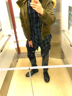 「Octopus（オクトパス）のアイテム（パンツ）」を使った、EDGEさん（メンズ・170cm）の秋コーディネート