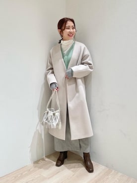 「green label relaxing（グリーンレーベルリラクシング）のアイテム（ノーカラーコート）」を使った、松岡（matsuoka）さん（レディース・158cm）の冬コーディネート