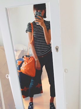 「UNIQLO Tシャツ」｜「アイテム（シューズ）」を使った、YOKORIさん（レディース・165cm）の秋コーディネート