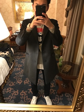 「BEAMS（ビームス）のアイテム（スウェット、グレー系）」を使った、卓馬さん（メンズ・183cm）の冬コーディネート