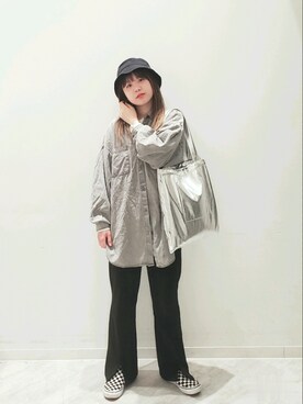 「スリットパンツ」｜「アイテム（スリッポン）」を使った、ku3ro2さん（レディース・153cm）の春コーディネート