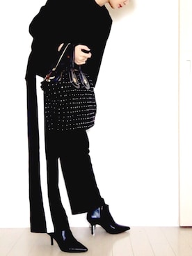 「GIVENCHY（ジバンシイ）のアイテム（ハンドバッグ）」を使った、MMNさん（レディース・165cm）の秋コーディネート