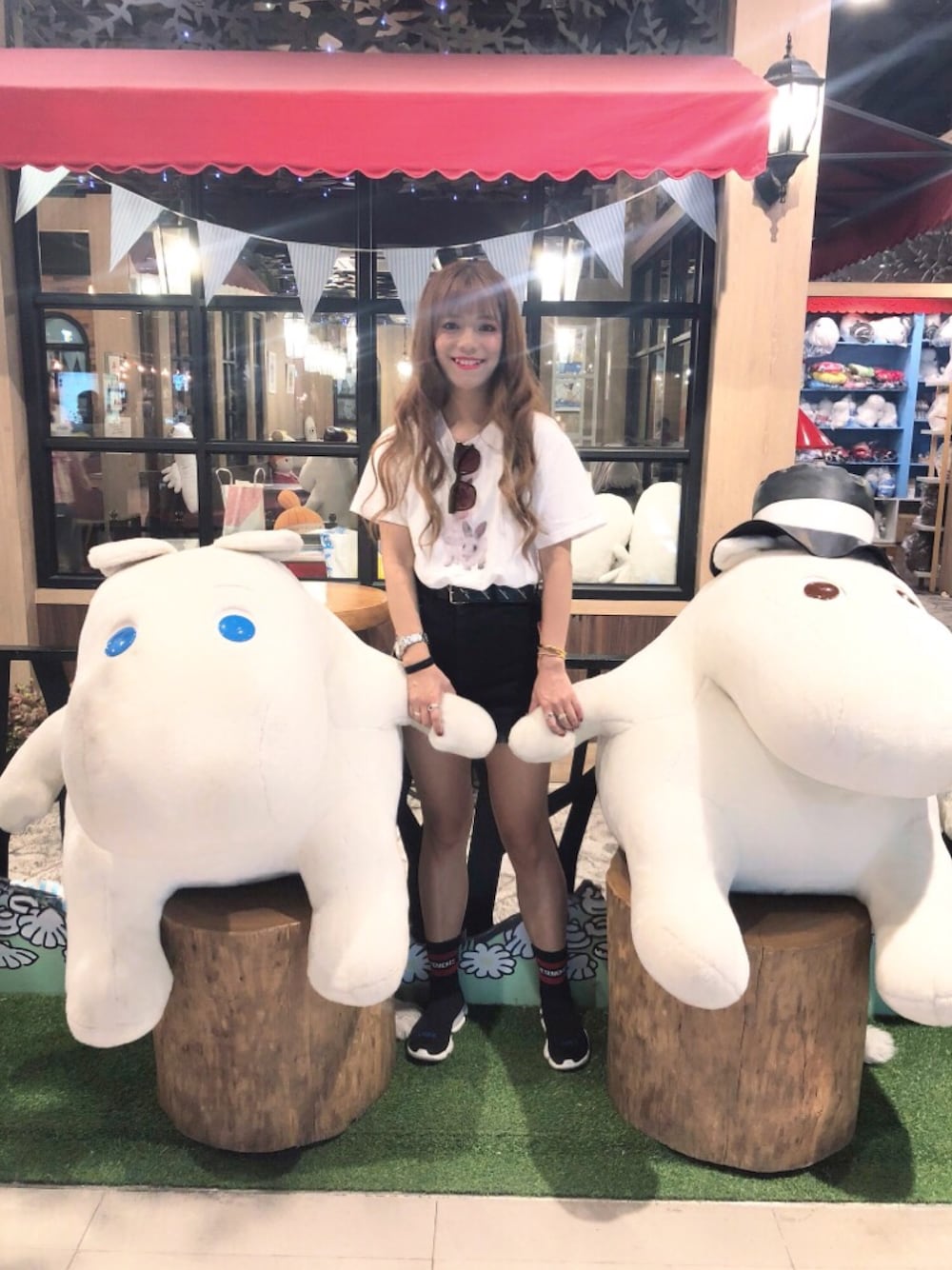 「FR2のアイテム（Tシャツ/カットソー、ホワイト系）」を使った、Somnus_daiさん（レディース・160cm）の秋コーディネートの1枚目の写真