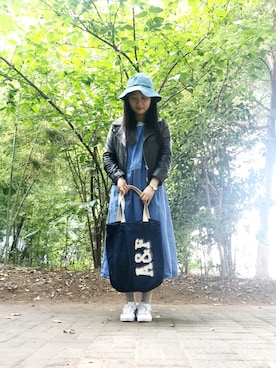「MOUSSY（マウジー）のアイテム（ライダースジャケット）」を使った、霍七さん（レディース・164cm）の秋コーディネート