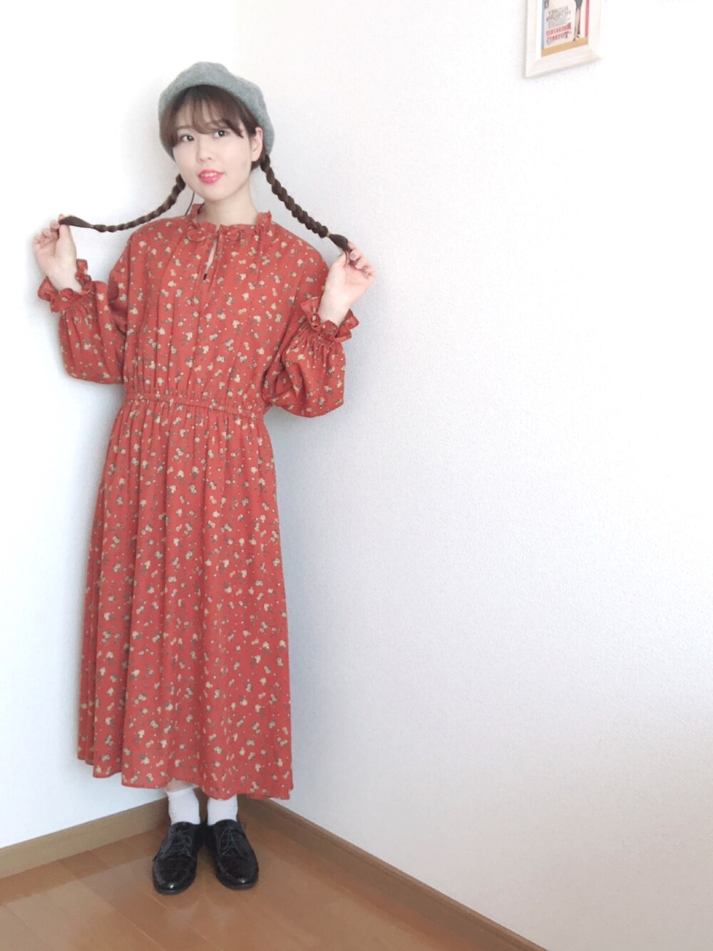 「秋コーデ、プチプラコーデ、秋服準備はじめました、大人ガーリー、秋色、ワンピース、ベレー帽、アースミュージック＆エコロジー、ViS」｜「VISの合皮パイピングフェルトベレー帽（ハンチング/ベレー帽、グレー系）」を使った、Yuuuuuka♥さん（レディース・154cm）の秋コーディネートの1枚目の写真
