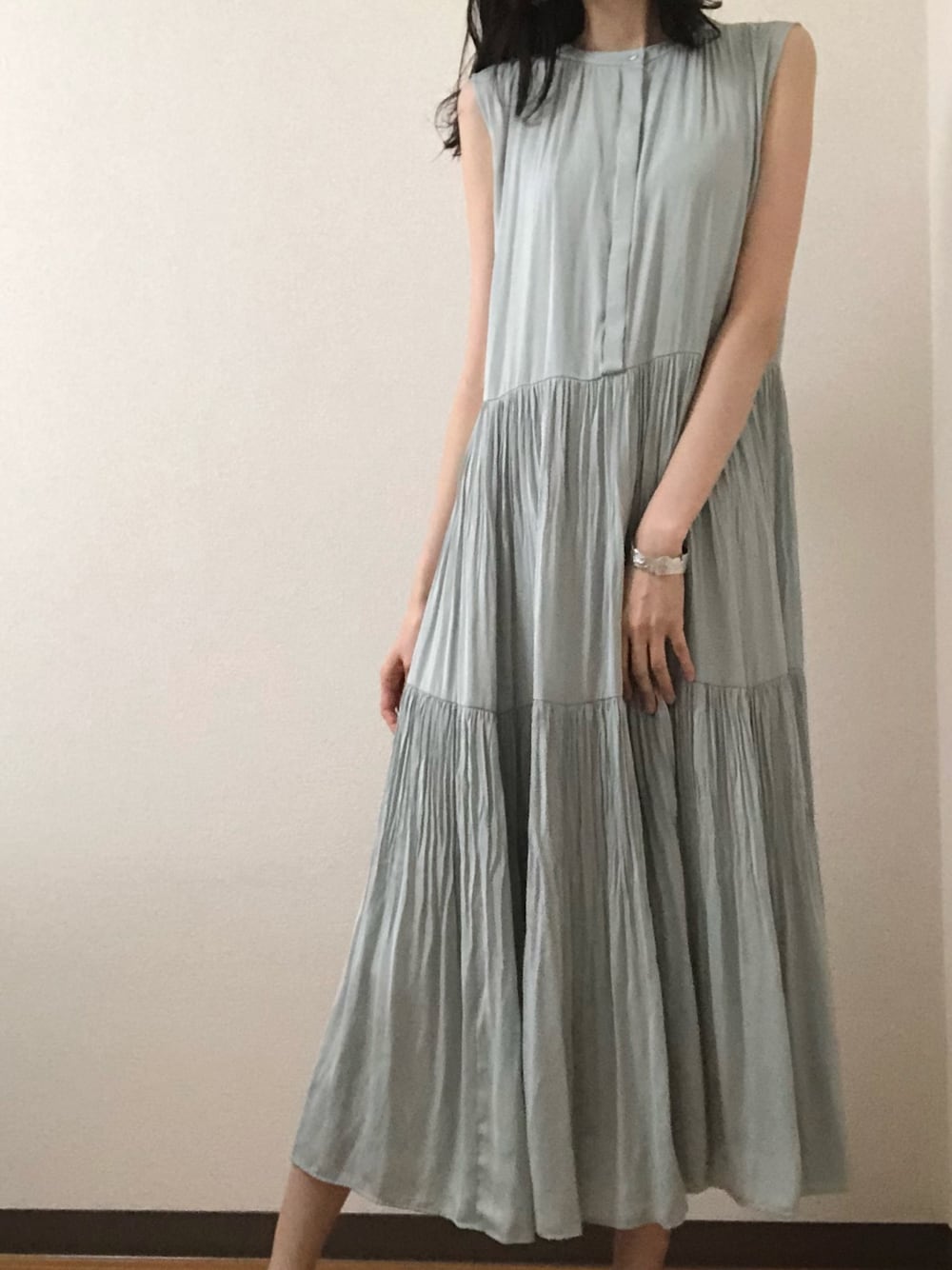 「シンプル、オトナ女子、お洒落さんとつながりたい、ootd、高身長コーデ、ロングワンピース」｜「PLSTのアイテム（ワンピース、グリーン系）」を使った、YUUさん（レディース・168cm）の夏コーディネートの1枚目の写真