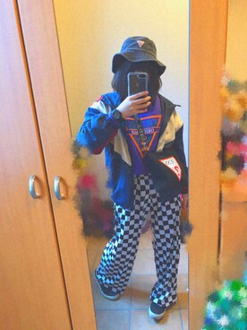 「Guess（ゲス）のアイテム（財布/小物）」を使った、honoさん（レディース・158cm）の冬コーディネート