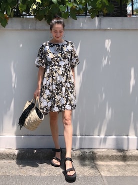 「Teva（テバ）のTEVA FLATFORM UNIVERSAL（サンダル）」を使った、黒木 ナツミ🦋さん（レディース・162cm）の夏コーディネート