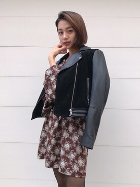 「袖ボリューム」｜「アイテム（ライダースジャケット）」を使った、黒木 ナツミ🦋さん（レディース・162cm）の秋コーディネート