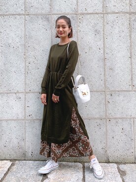 「Vicente（ヴィセンテ）のEarth color maxiワンピース（ワンピース）」を使った、黒木 ナツミ🦋さん（レディース・162cm）の冬コーディネート