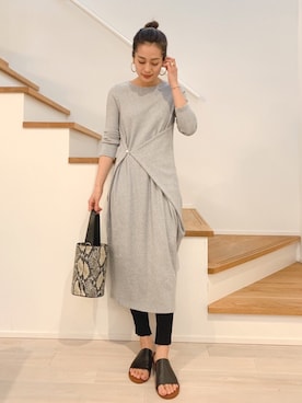 「リブ　」｜「アイテム（アクセサリー）」を使った、黒木 ナツミ🦋さん（レディース・162cm）の春コーディネート