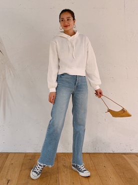 「ブリーチデニム」｜「アイテム（アクセサリー）」を使った、黒木 ナツミ🦋さん（レディース・162cm）の冬コーディネート