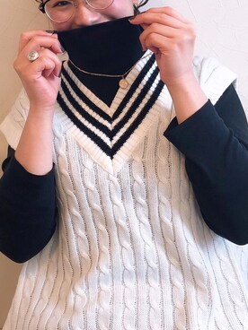 「UNIQLO（ユニクロ）のアイテム（ニット/セーター、ブラック系）」を使った、キャノさん（レディース）の春コーディネート