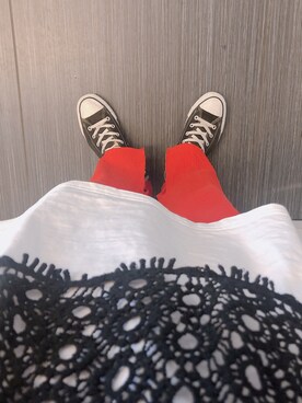 「MOUSSY（マウジー）のアイテム（パンツ、レッド系）」を使った、キャノさん（レディース）の春コーディネート