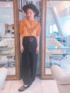 「ROSE BUD（ローズバッド）のアイテム（シャツ/ブラウス、イエロー系）」を使った、emikoさん（レディース・157cm）の夏コーディネート