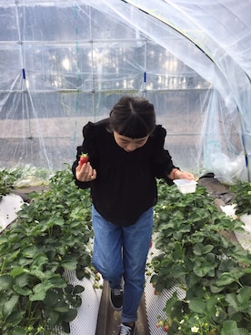 「HUG（ハグ）のアイテム（パンツ）」を使った、saekiさん（レディース・158cm）の春コーディネート