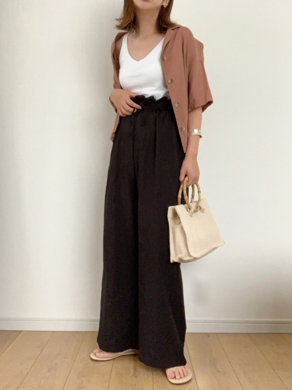「GU、リネンブレンドオープンカラーシャツ、オープンカラーシャツ、UNIQLO、ワイドリブブラタンクトップ、ユニクロ、ワイドパンツ、プチプラコーデ、ママコーデ、夏」｜「GUのアイテム（シャツ/ブラウス、ブラウン系）」を使った、maiko さん（レディース・158cm）の夏コーディネートの1枚目の写真