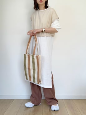 「アイテム（バングル/リストバンド）」を使った、maiko さん（レディース・159cm）の春コーディネート