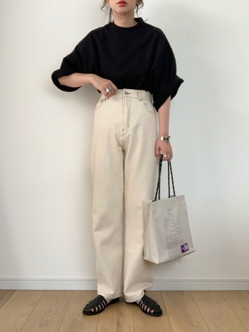 maiko 使用「Loungewear tokyo（【ラウンジウェアセットアップ】リラクシング半袖スウェット×テーパードダーツアンクルパンツ ワンマイルウェア）」的時尚穿搭
