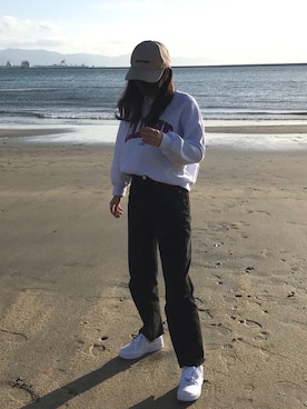 「海」｜「アイテム（スウェット）」を使った、カノン。 （相互）さん（レディース・159cm）の春コーディネート