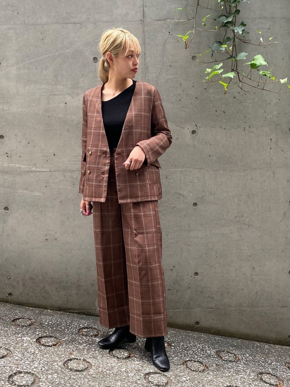 「オトナ女子、ラクチンコーデ、シンプル、春アウター、ジャケット、ジャケットスタイル、セットアップ、チェックジャケット」｜「AS KNOW AS PINKYのノーカラーにチェック☆ジャケット（ノーカラージャケット、グレー系）」を使った、chisatoyamamotoさん（レディース・169cm）の春コーディネートの1枚目の写真