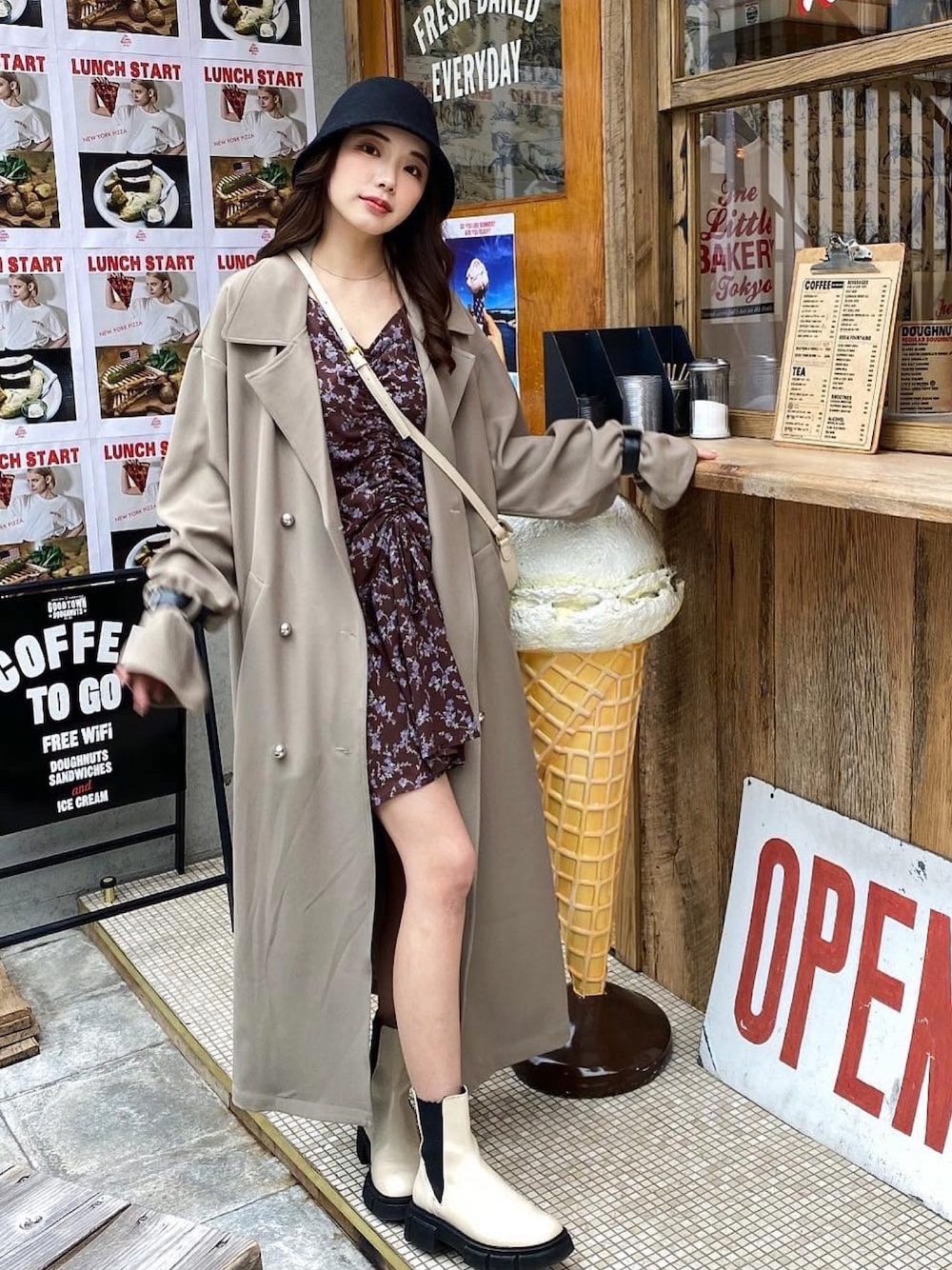 「私の推しブランド、春、花柄ワンピース、韓国ファッション、カジュアル、春コート、ベージュ、ZARA、ワンピース、シンプルコーデ」｜「emuttoのアイテム（ジャケット/アウター、ベージュ系）」を使った、えみ姉さん（レディース・158cm）の冬コーディネートの1枚目の写真