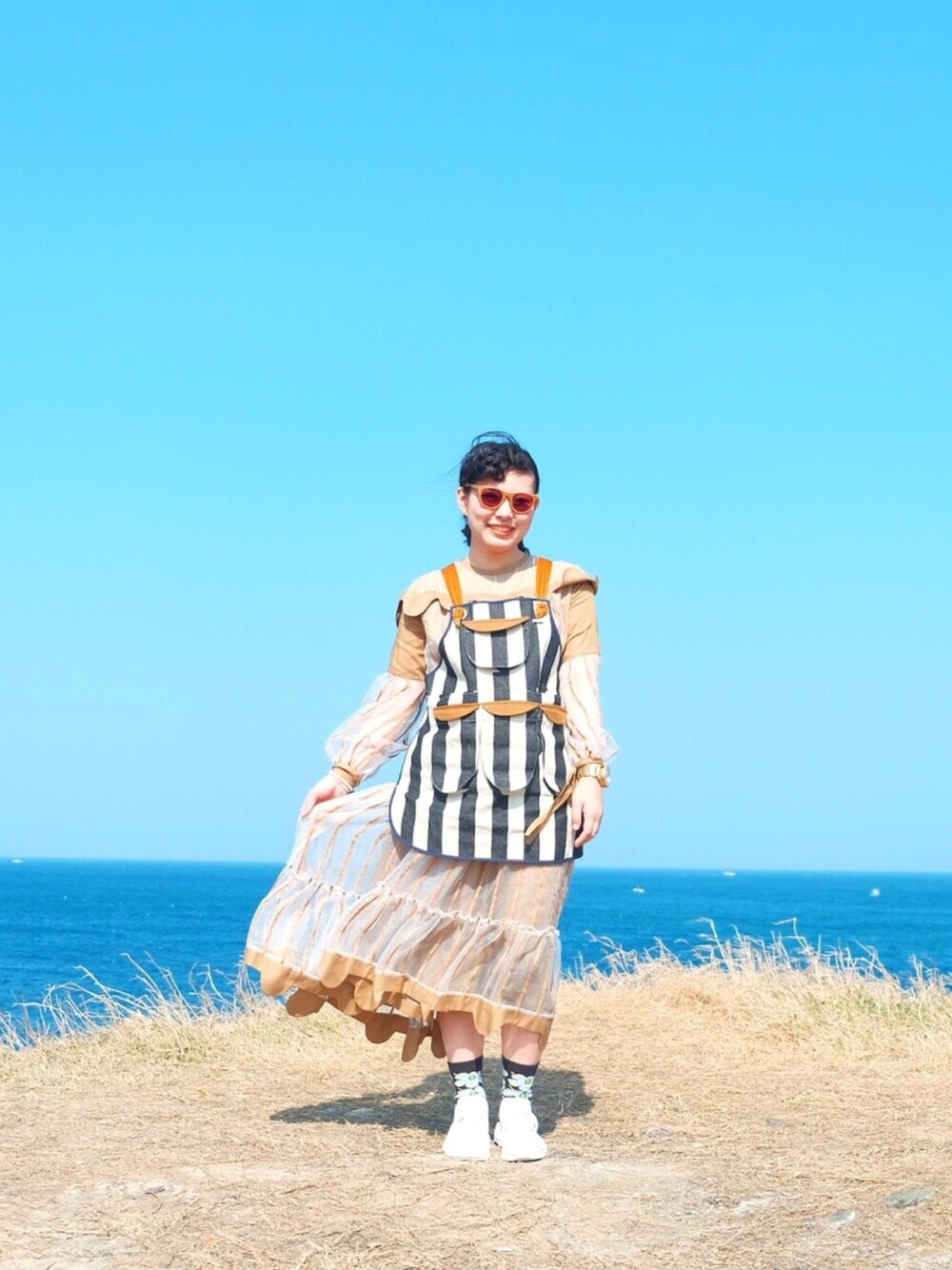 「Sunnyday、WEARBOOKエントリー、shwood、adidas originals」｜「Hey!Qのアイテム（ベスト、その他）」を使った、AADDIECHENNさん（レディース・164cm）の冬コーディネートの1枚目の写真
