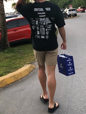 「UNIQLO（ユニクロ）のアイテム（パンツ、ベージュ系）」を使った、naoparaさん（メンズ・179cm）の夏コーディネート