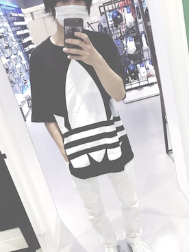 「adidasスニーカー」｜古川真冬さん（メンズ・170cm）の夏コーディネート