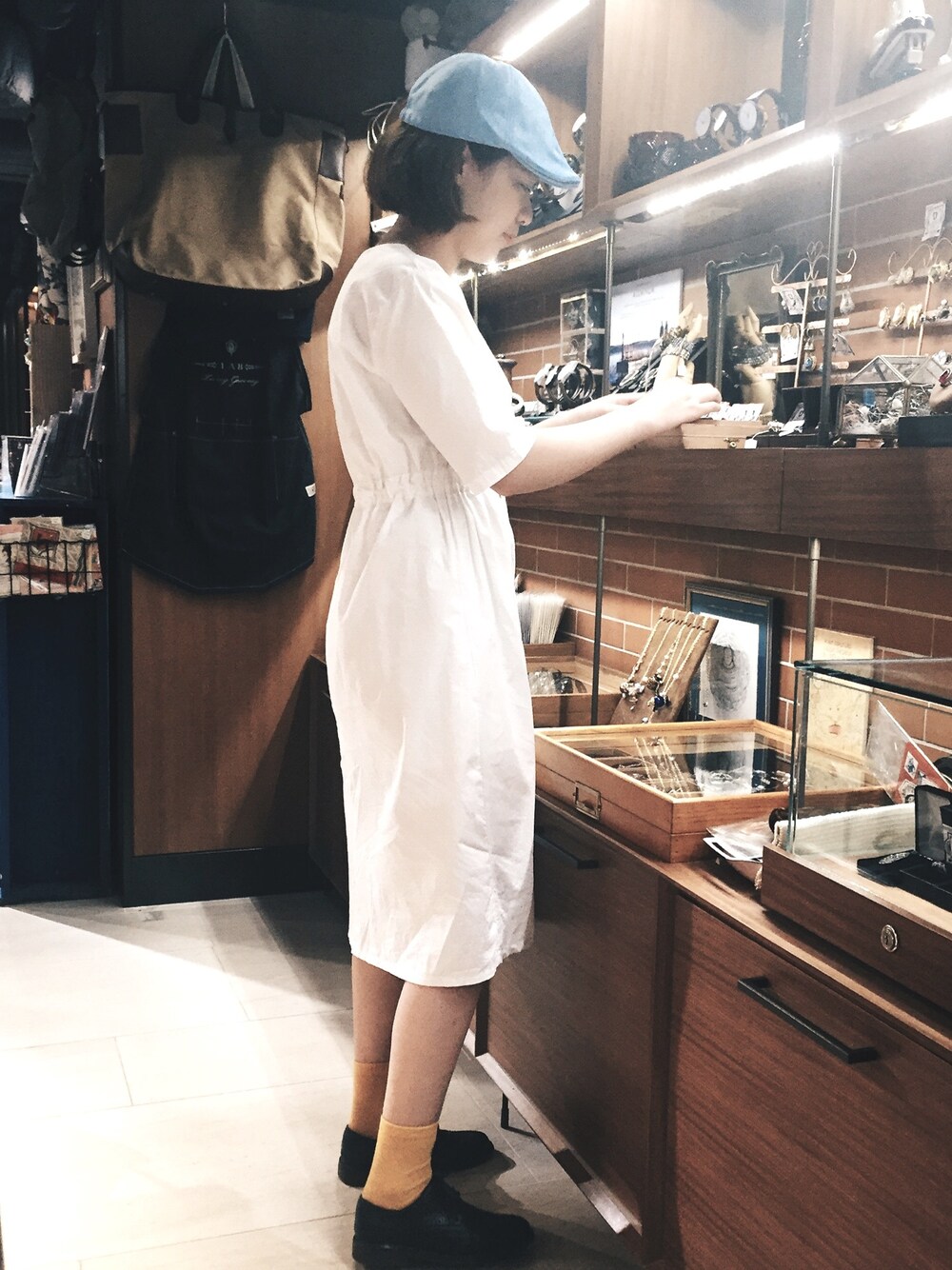 「no brandのアイテム（ワンピース、ホワイト系）」を使った、Yau さん（レディース・160cm）の春コーディネートの1枚目の写真
