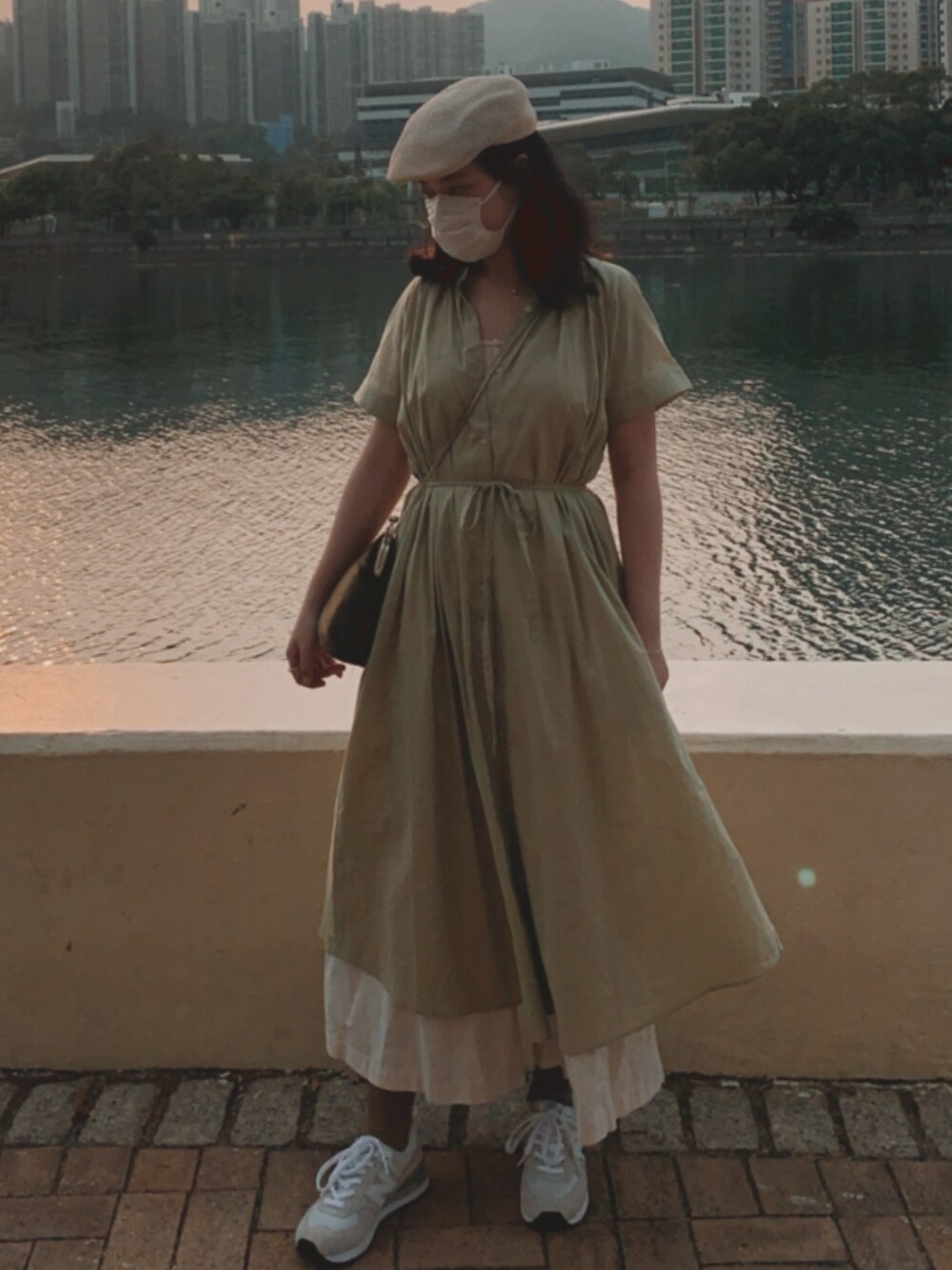 「夏、休閒」｜「GUのアイテム（シャツワンピース、グリーン系）」を使った、Yau さん（レディース・160cm）の春コーディネートの1枚目の写真
