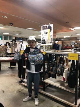 「HVC」｜「アイテム（バッグ）」を使った、ばーちーさん（メンズ・172cm）の春コーディネート
