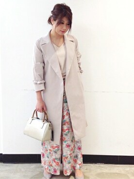 「スリットパンツ」｜「アイテム（トレンチコート）」を使った、岡田さん（レディース・162cm）の冬コーディネート