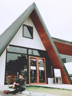 Breck Linさんのコーディネート