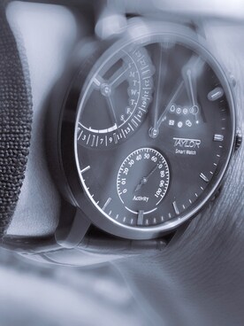 Breck Linさんのコーディネート