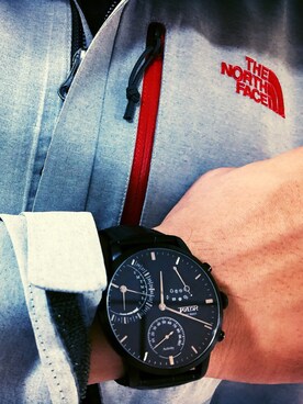 Breck Linさんのコーディネート