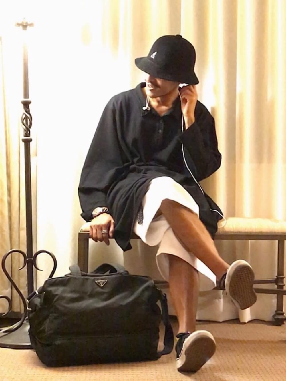「polo shirts、VANS、KANGOL、PRADA」｜「KANGOLのKANGOL HAT BERMUDA CASUAL BLACK（ハット、ブラック系）」を使った、さん（メンズ・178cm）の秋コーディネートの1枚目の写真