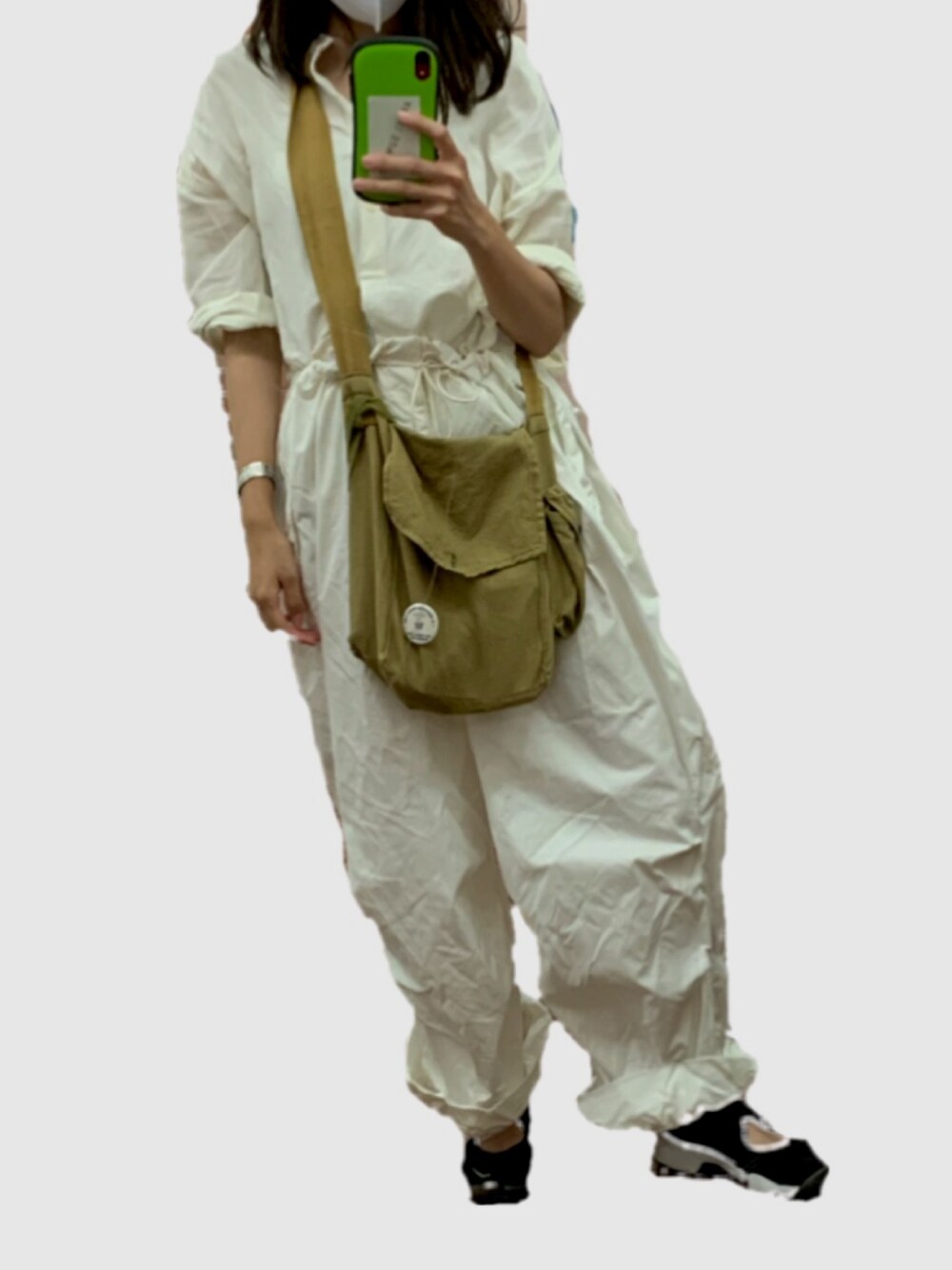 「ナイキ、平山昌尚」｜「SEIKOのアイテム（腕時計、シルバー系）」を使った、namuamidabutsuさん（レディース・163cm）の秋コーディネートの1枚目の写真