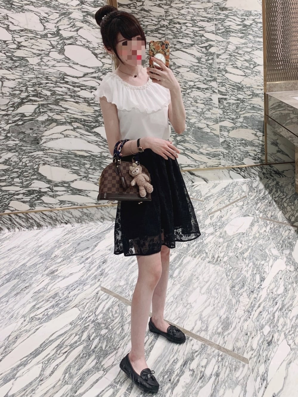 「YOCOのアイテム（スカート、ブラック系）」を使った、Iris💕さん（レディース・158cm）の春コーディネートの1枚目の写真