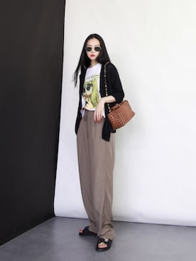 「通勤穿搭」｜「アイテム（サンダル）」を使った、奢侈的大侠さん（レディース・163cm）の夏コーディネート
