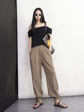「通勤穿搭」｜「アイテム（サンダル）」を使った、奢侈的大侠さん（レディース・163cm）の夏コーディネート