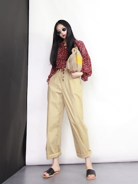 「日系极简」｜「アイテム（スリッポン）」を使った、奢侈的大侠さん（レディース・163cm）の夏コーディネート