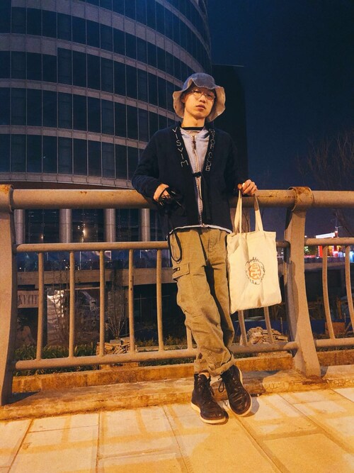 Visvim ビズビム のポンチョを使ったメンズ人気ファッションコーディネート Nasscorp